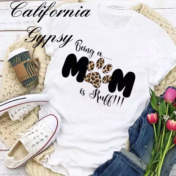 Dog Mom T-shirt Being a mom is ruff 🐾 - Picture 4 of 6